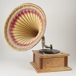 1753&nbsp;7202&nbsp;HORN GRAMOPHONE